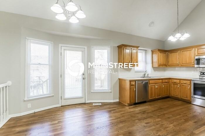 4520 Ne Webster Dr - Photo 6 of 18