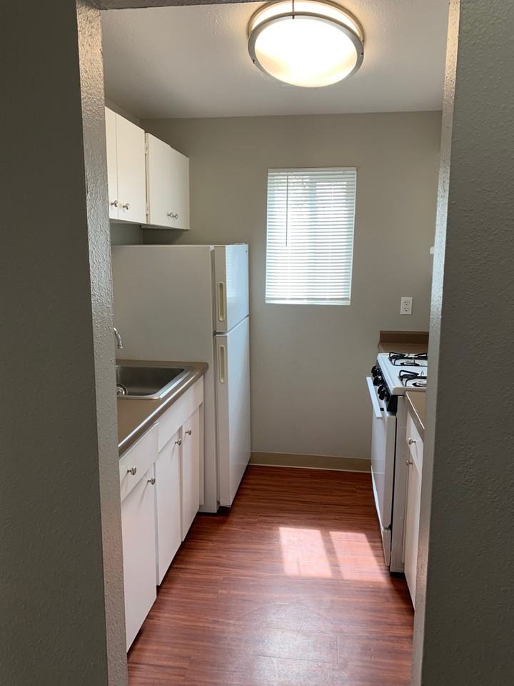 2100 112th Street South #C02 - Photo 2 of 13