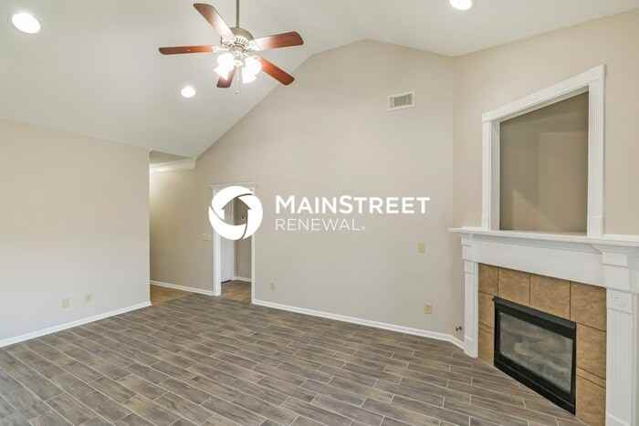 5024 Easton Ln - Photo 4 of 16