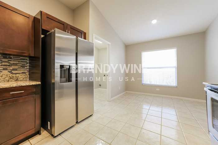 1427 Lake Shore Ranch Dr - Photo 7 of 20