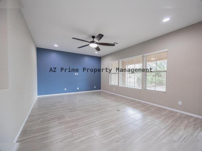 3511 N Carlton St - Photo 4 of 50