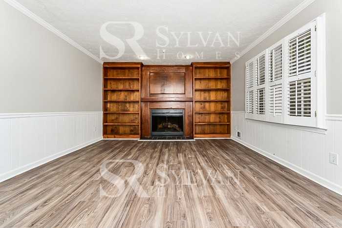 7553 Raleigh Ln - Photo 4 of 17