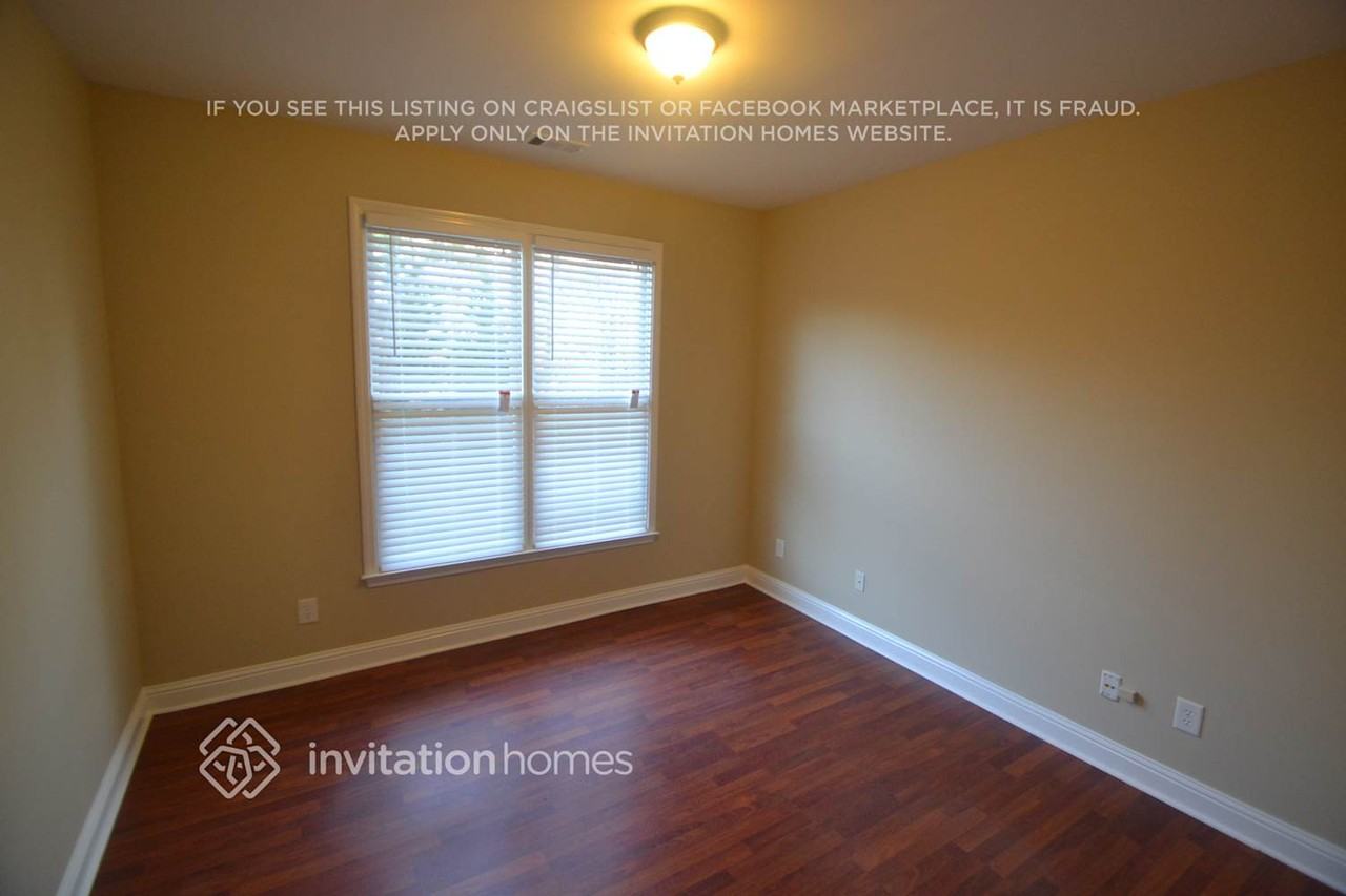 1451 Heatherglade Ln - Photo 5 of 10