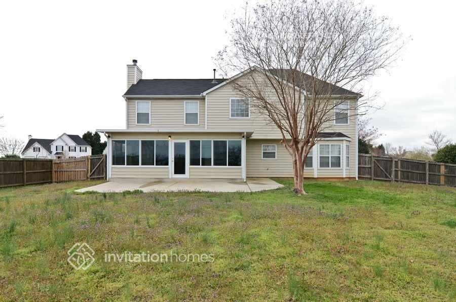 129 Meadowview Ln - Photo 6 of 7