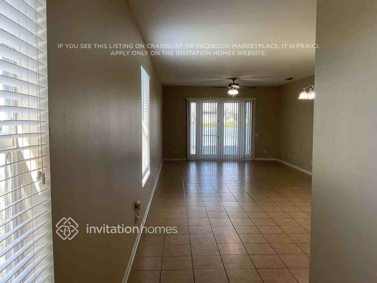 9934 52nd St E - Photo 3 of 11