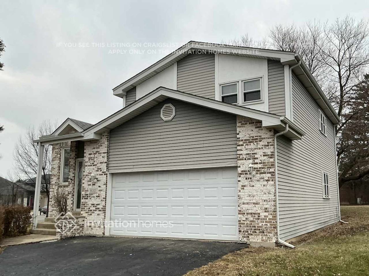 800 E Belmont Ave - Photo 2 of 18