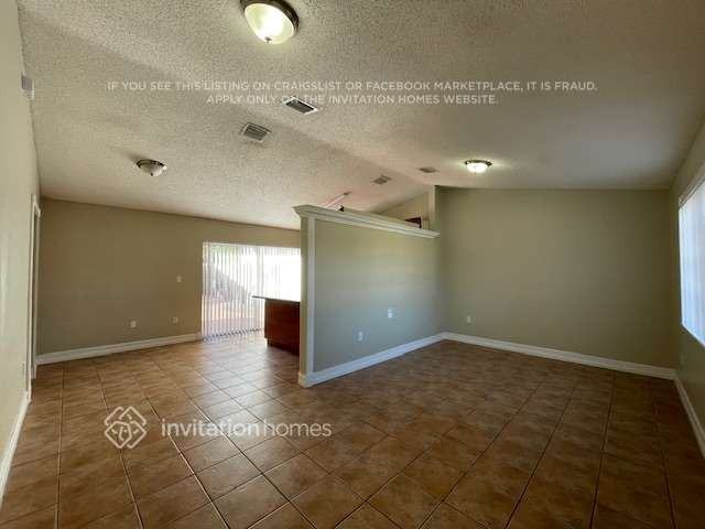 18204 Sw 143rd Pl - Photo 4 of 15