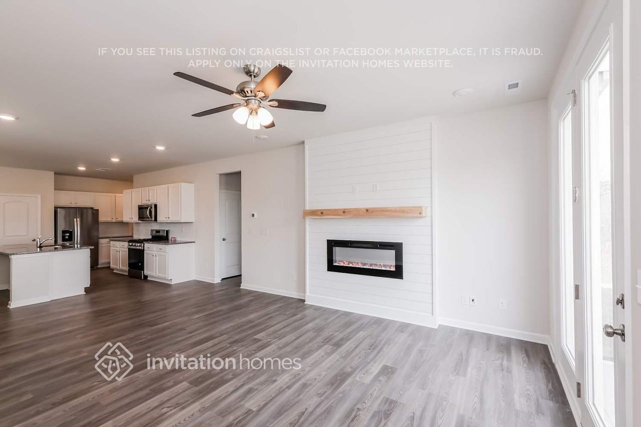 4014 Weddington Pointe Dr - Photo 4 of 16