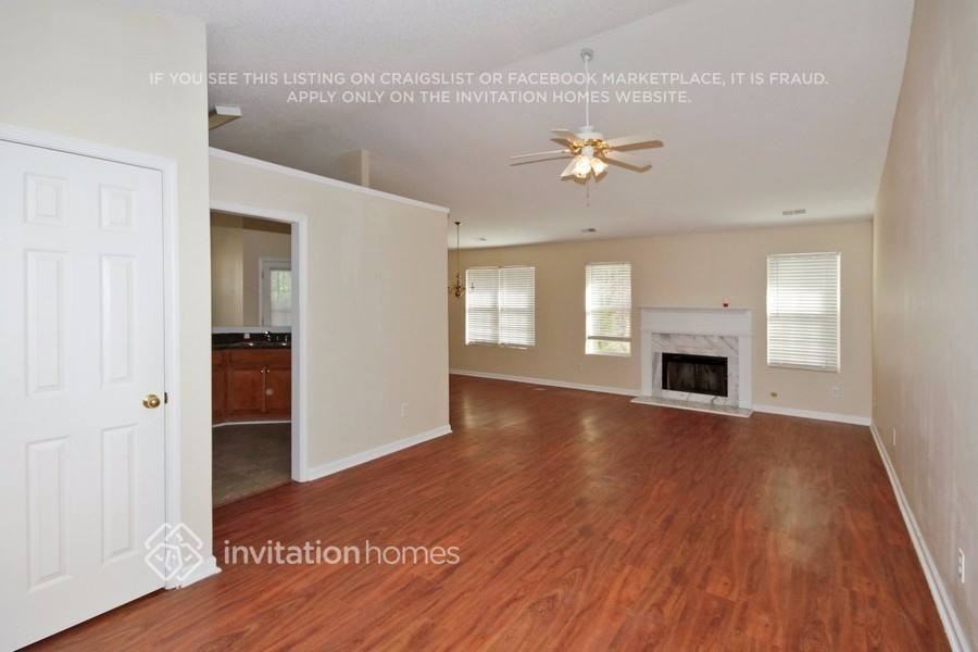 895 Ashland Park Way - Photo 3 of 16