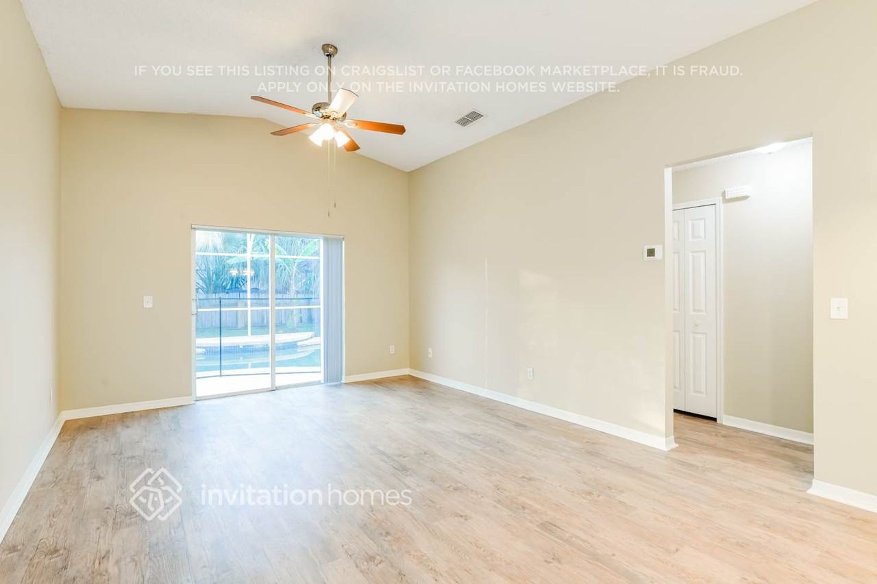 1514 Oak Hill Trl - Photo 4 of 17