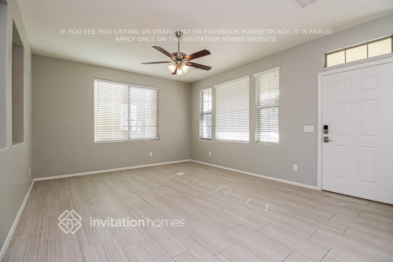 3630 E Hyatt Ln - Photo 4 of 18