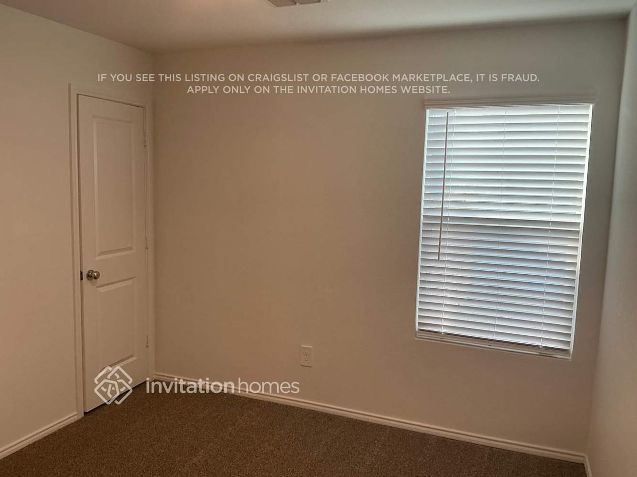 3044 Wallace Wells Ct - Photo 4 of 9