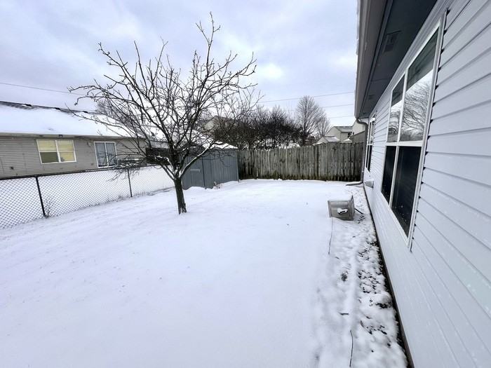 2233 Historic Oaks Blvd - Photo 4 of 18