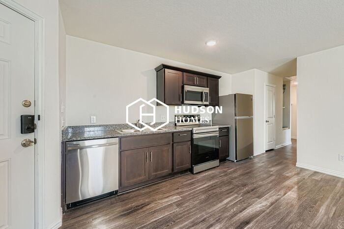 7514 Pointer St #B - Photo 5 of 14