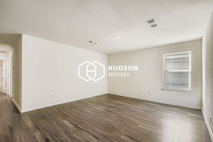 8814 John St #B - Photo 3 of 13