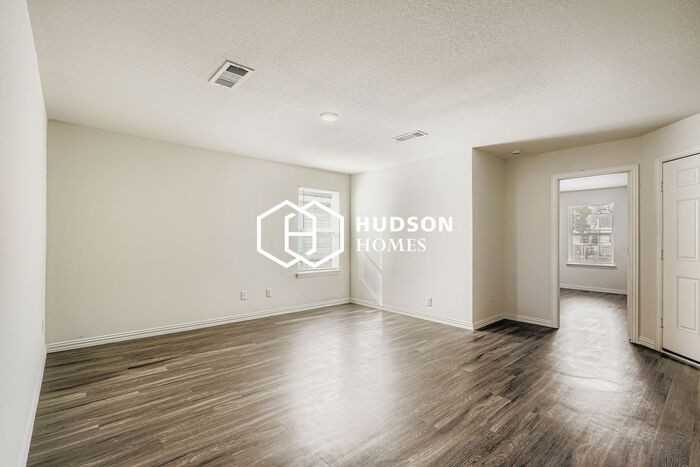 8814 John St #B - Photo 4 of 13