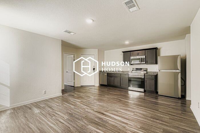 8814 John St #B - Photo 5 of 13