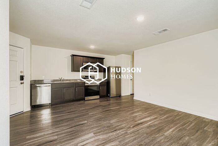 8814 John St #B - Photo 6 of 13