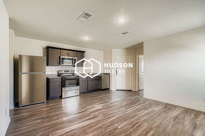 338 Connecticut St #A - Photo 6 of 14