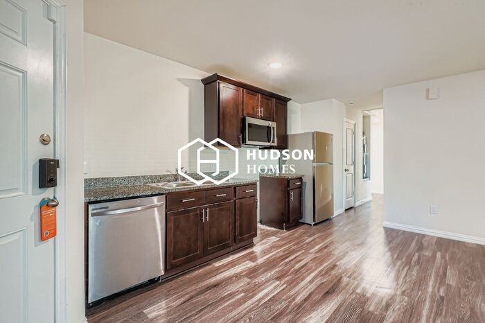 5317 Kelford St #B - Photo 5 of 13