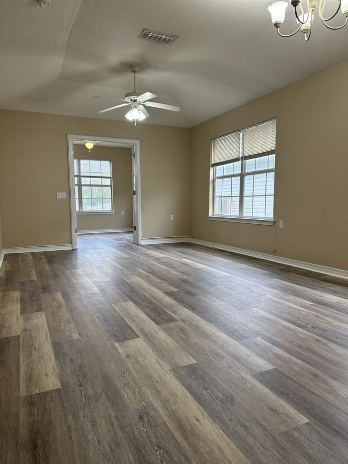 3113 Flintlock Dr - Photo 3 of 25