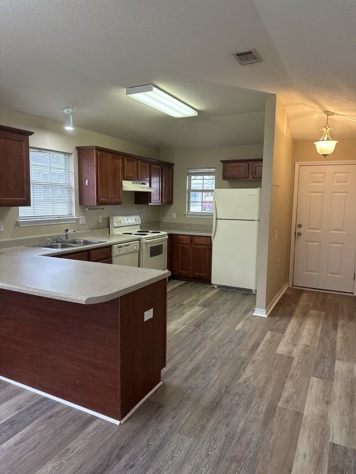 3113 Flintlock Dr - Photo 5 of 25