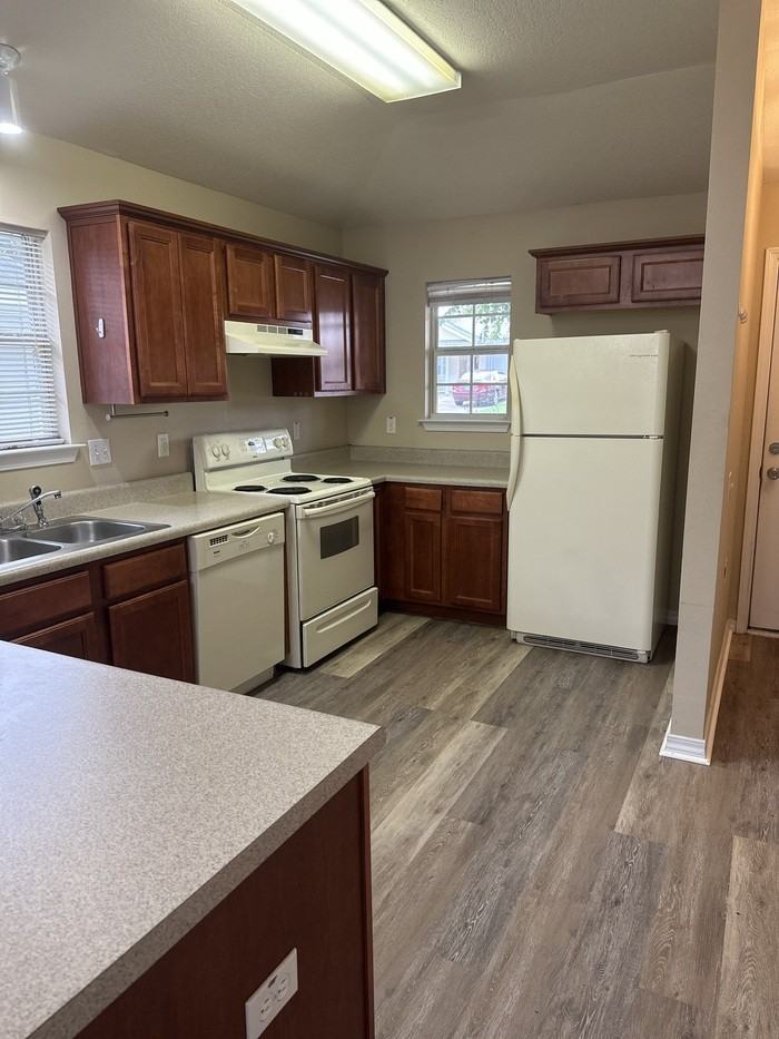 3113 Flintlock Dr - Photo 7 of 25