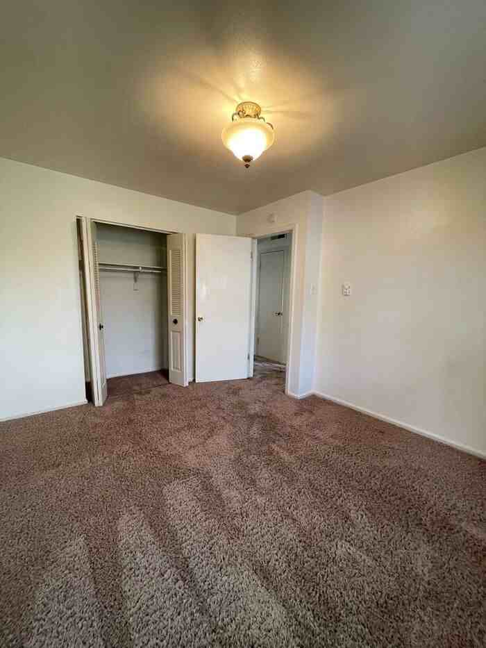 62 Glen Royal Dr #8 - Photo 4 of 16