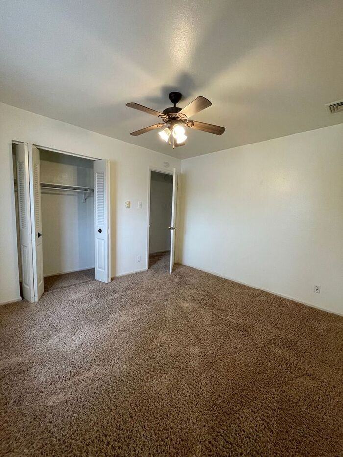 62 Glen Royal Dr #8 - Photo 6 of 16