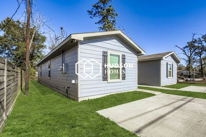 4511 Tronewood St #A - Photo 3 of 14