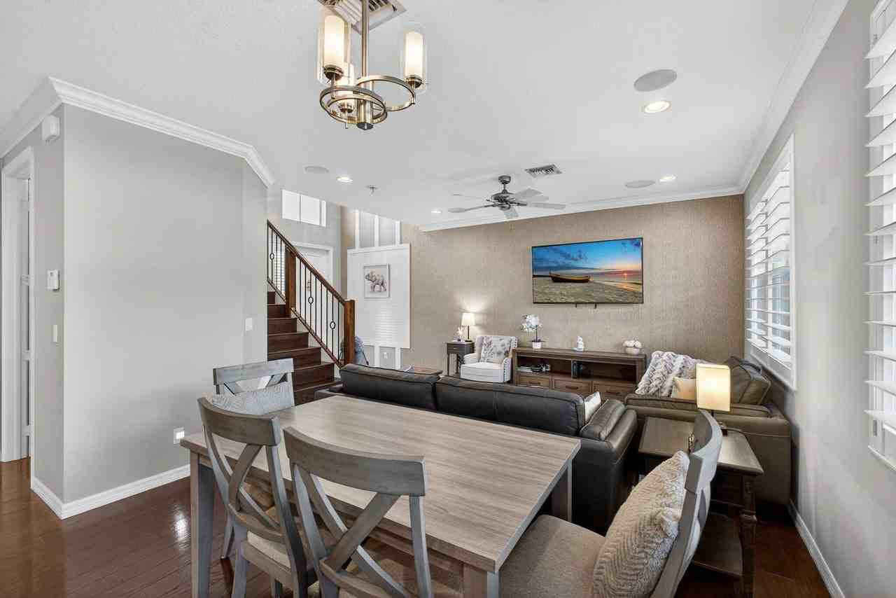 4543 Mediterranean Circle - Photo 7 of 31