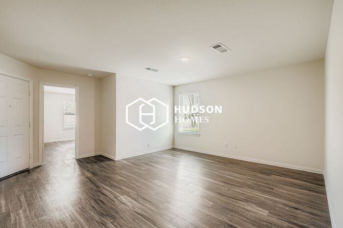 8346 Tidwell Rd #A - Photo 4 of 14