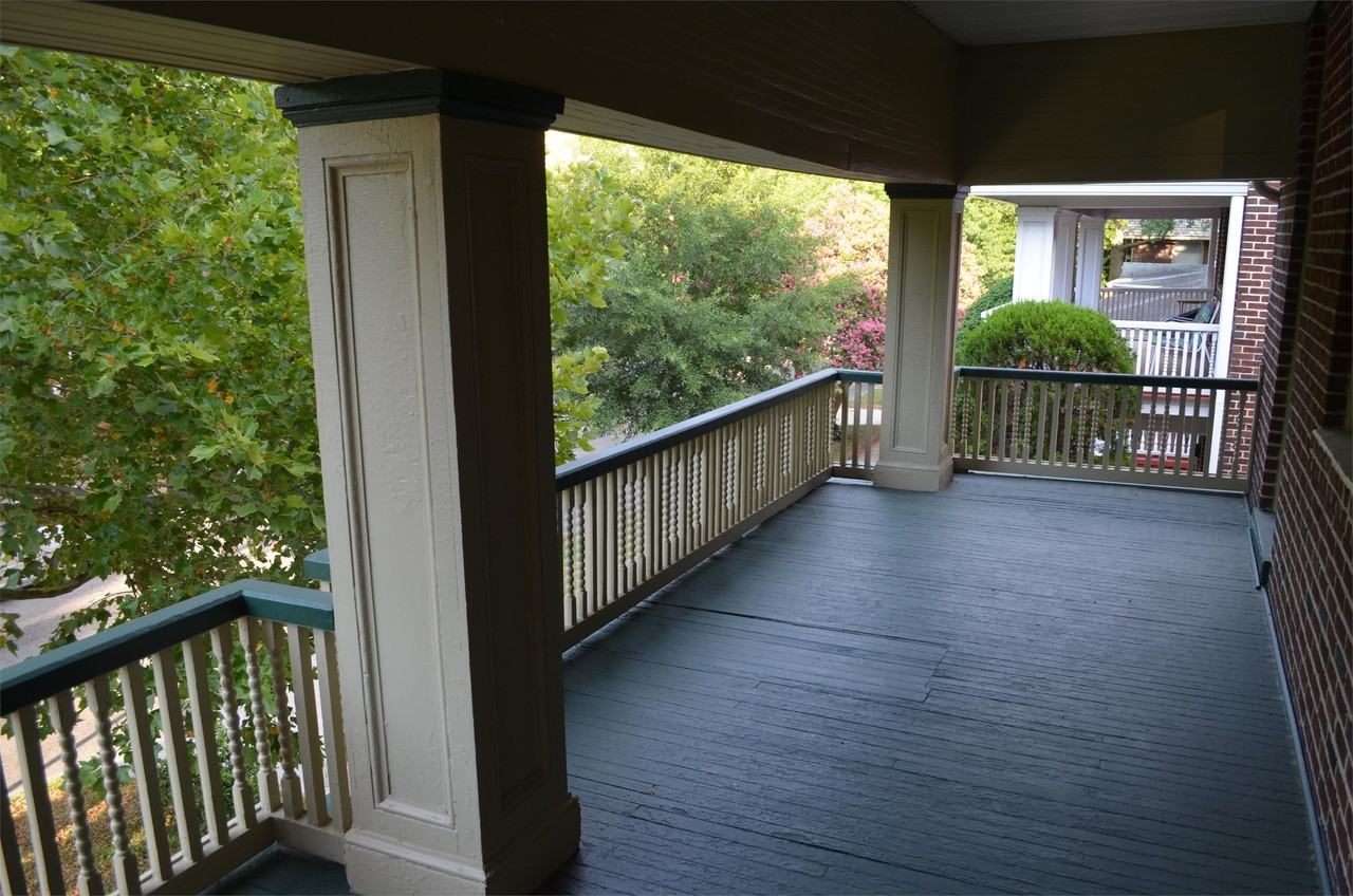 621 W Princess Anne Rd #2 - Photo 2 of 23