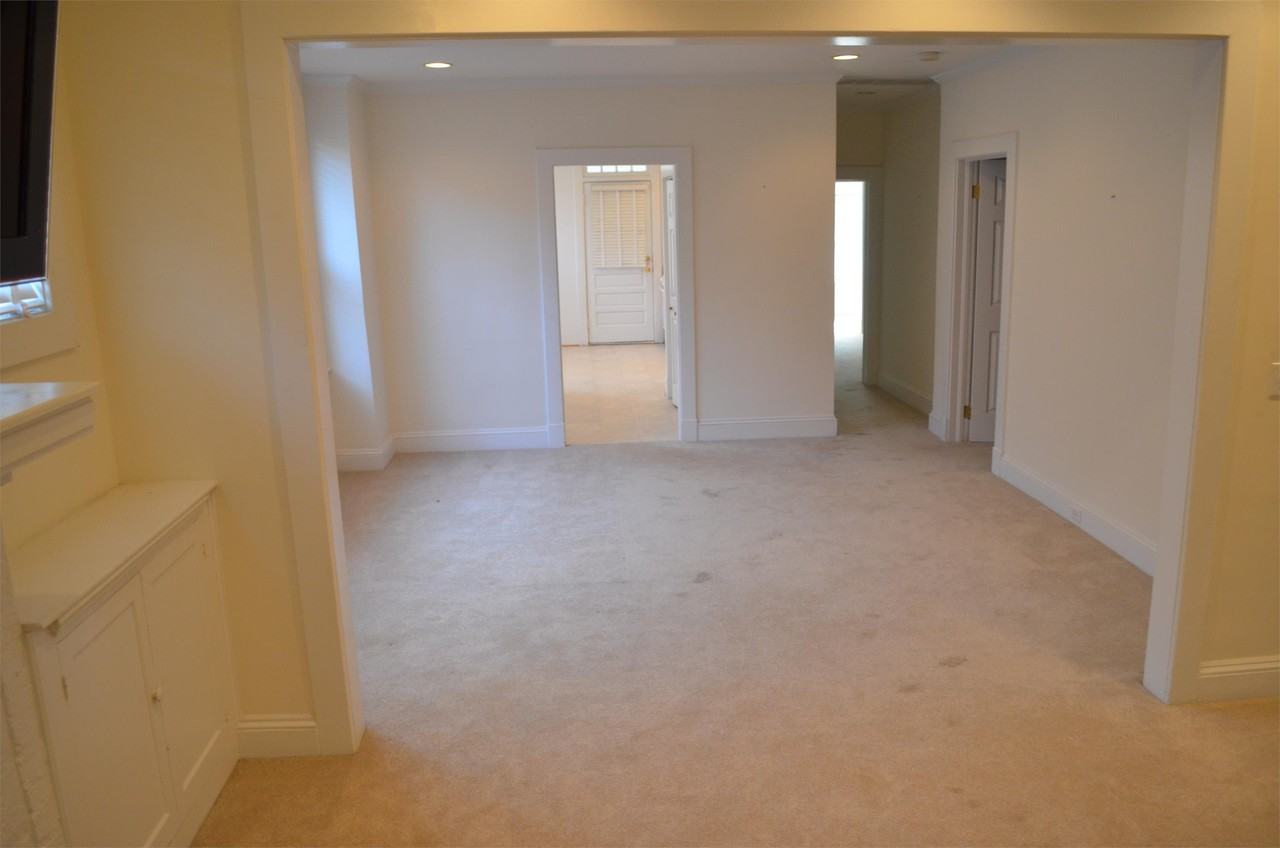 621 W Princess Anne Rd #2 - Photo 4 of 23