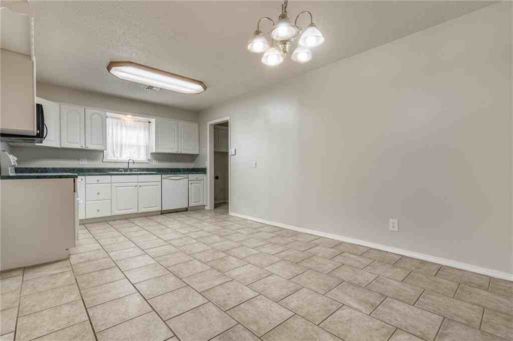 9 Shirley Ln #1 - Photo 3 of 10