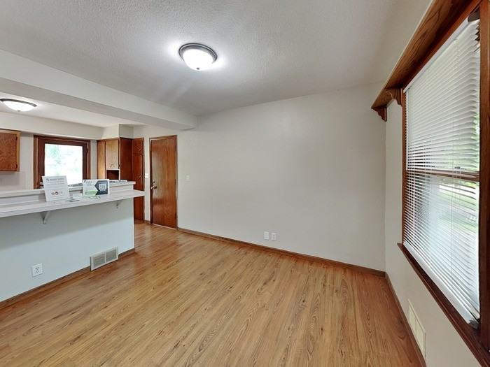 3405 Ensign Ave N - Photo 7 of 26