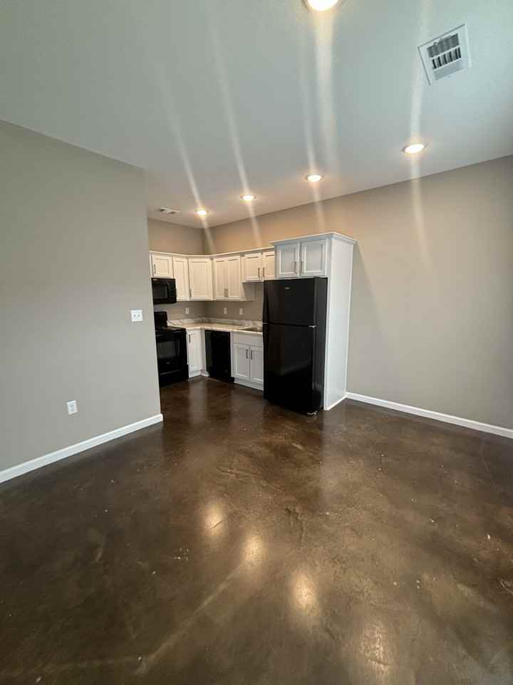 4299 Holcomb #394 - Photo 4 of 15