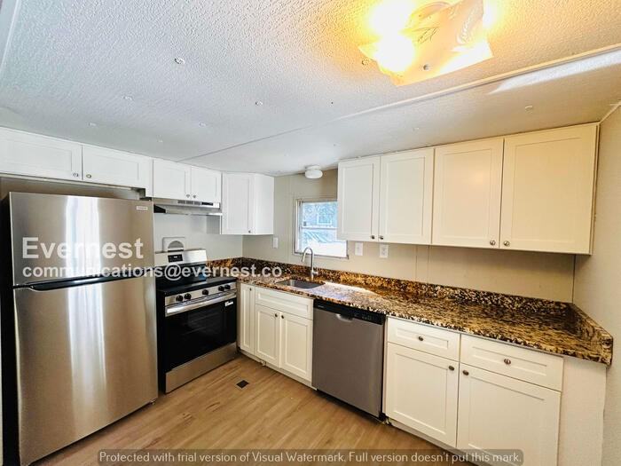 820 Paradise Blvd - Photo 3 of 17