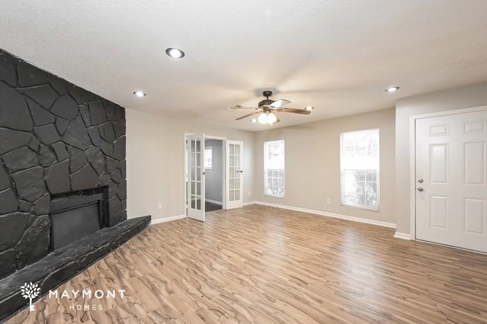 4914 Sandberg Ct - Photo 5 of 12