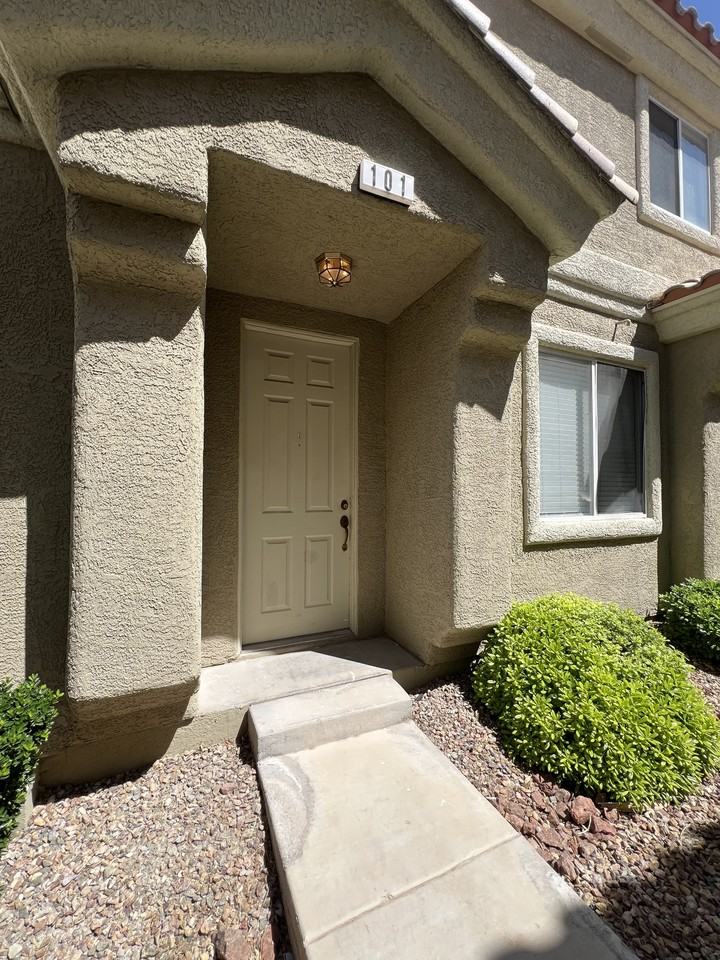6371 Lorne Green Ave #1 - Photo 3 of 41