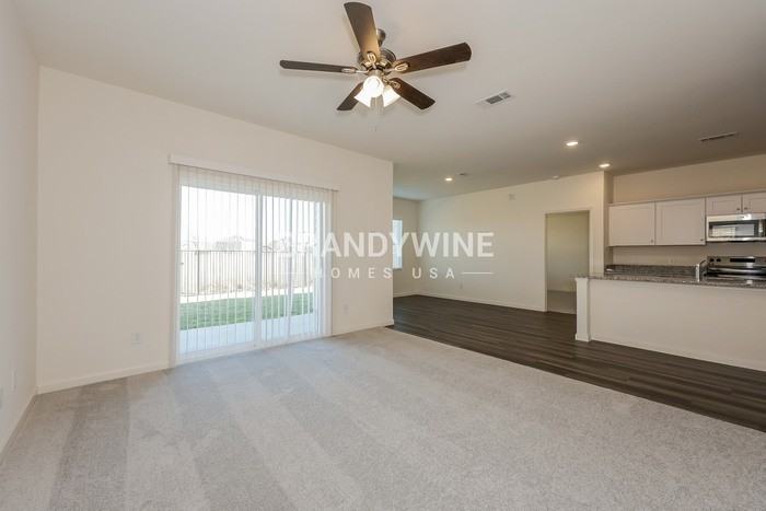 8348 Sniptoe Dr - Photo 5 of 25