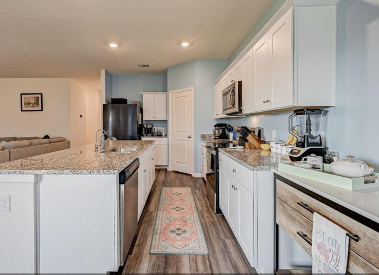 1065 Long Bay Ct - Photo 3 of 4