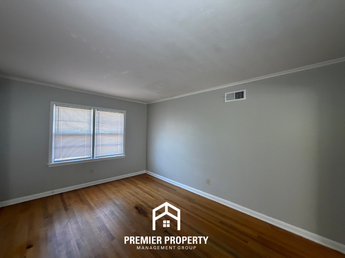 1511 Ivy Rd - Photo 5 of 37