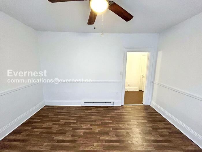 802 E Broadway - Photo 6 of 27