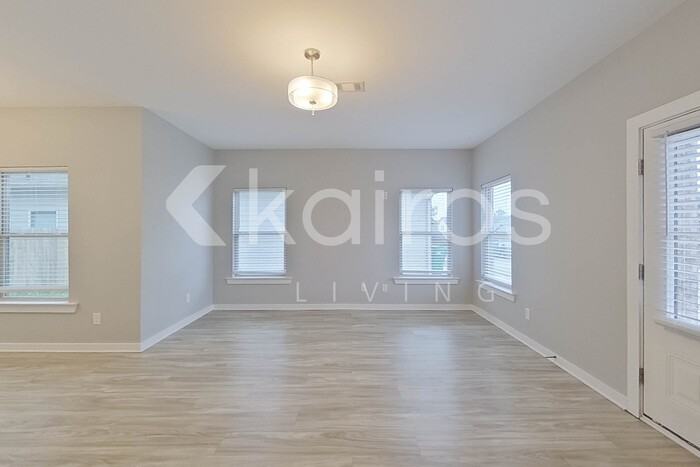 11509 Crimson Ridge Rd - Photo 5 of 35