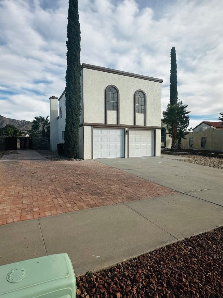 704 Espolon Dr - Photo 6 of 20