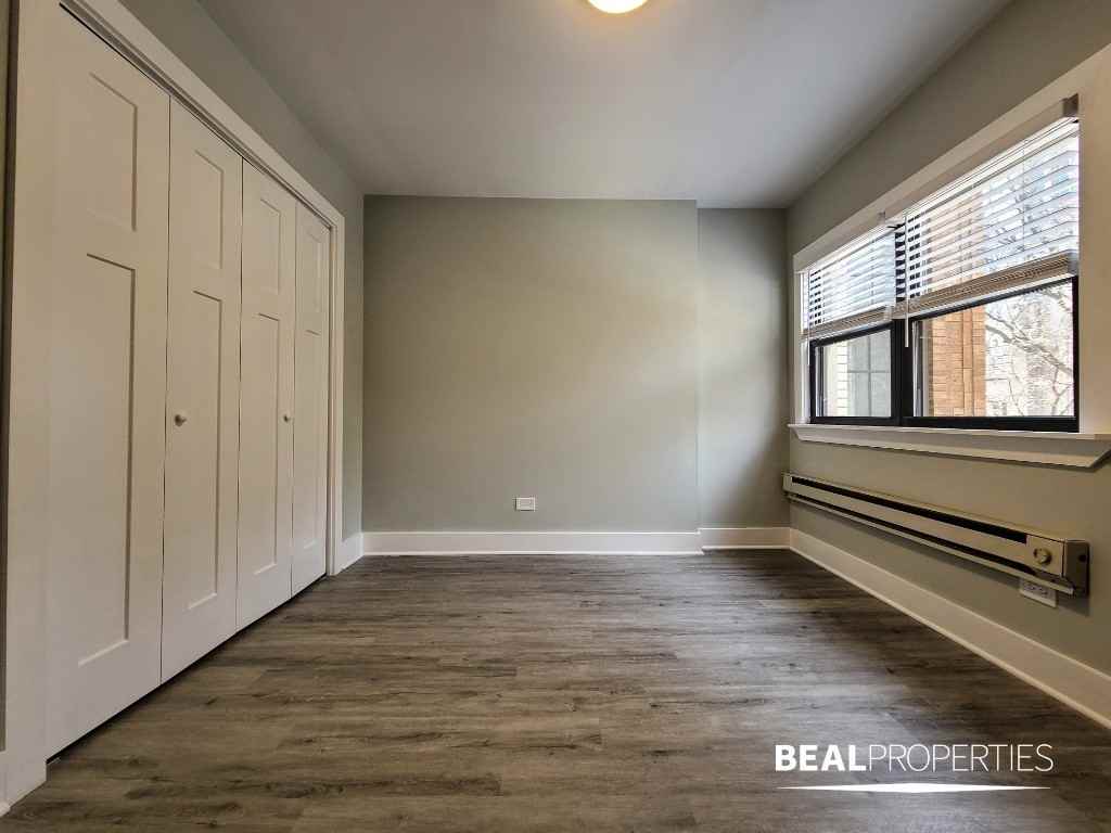 1435 N Dearborn St - Photo 5 of 8