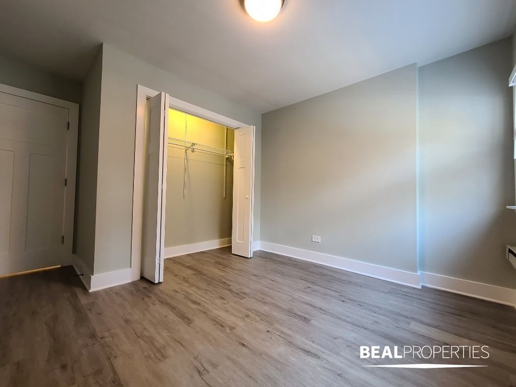1435 N Dearborn St - Photo 6 of 8