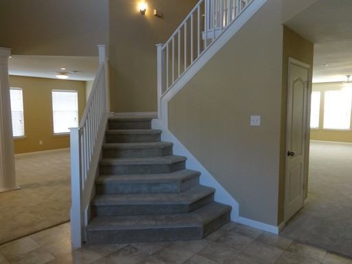 113 Silver Lace Ln - Photo 2 of 20