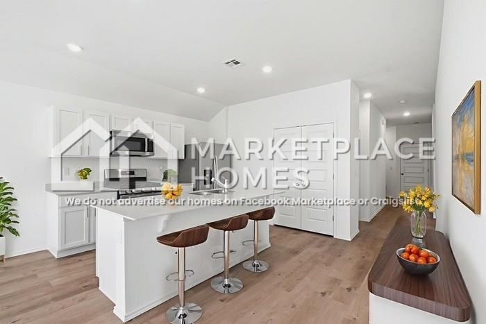 800 Ne 102nd Ter - Photo 5 of 30